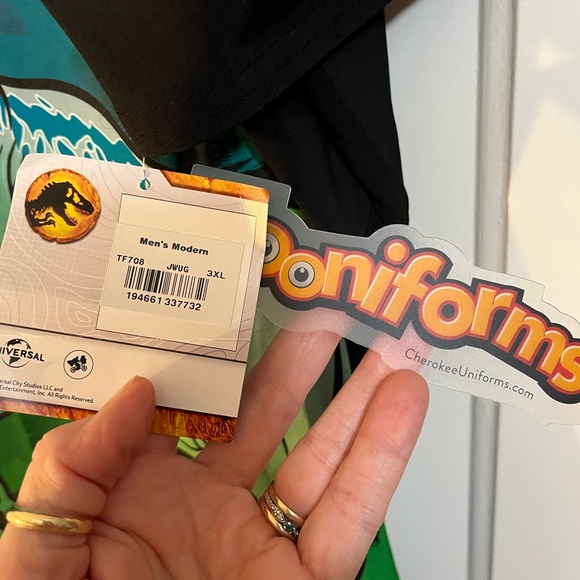 Jurassic Park Scrub Top - Picture 5 of 10